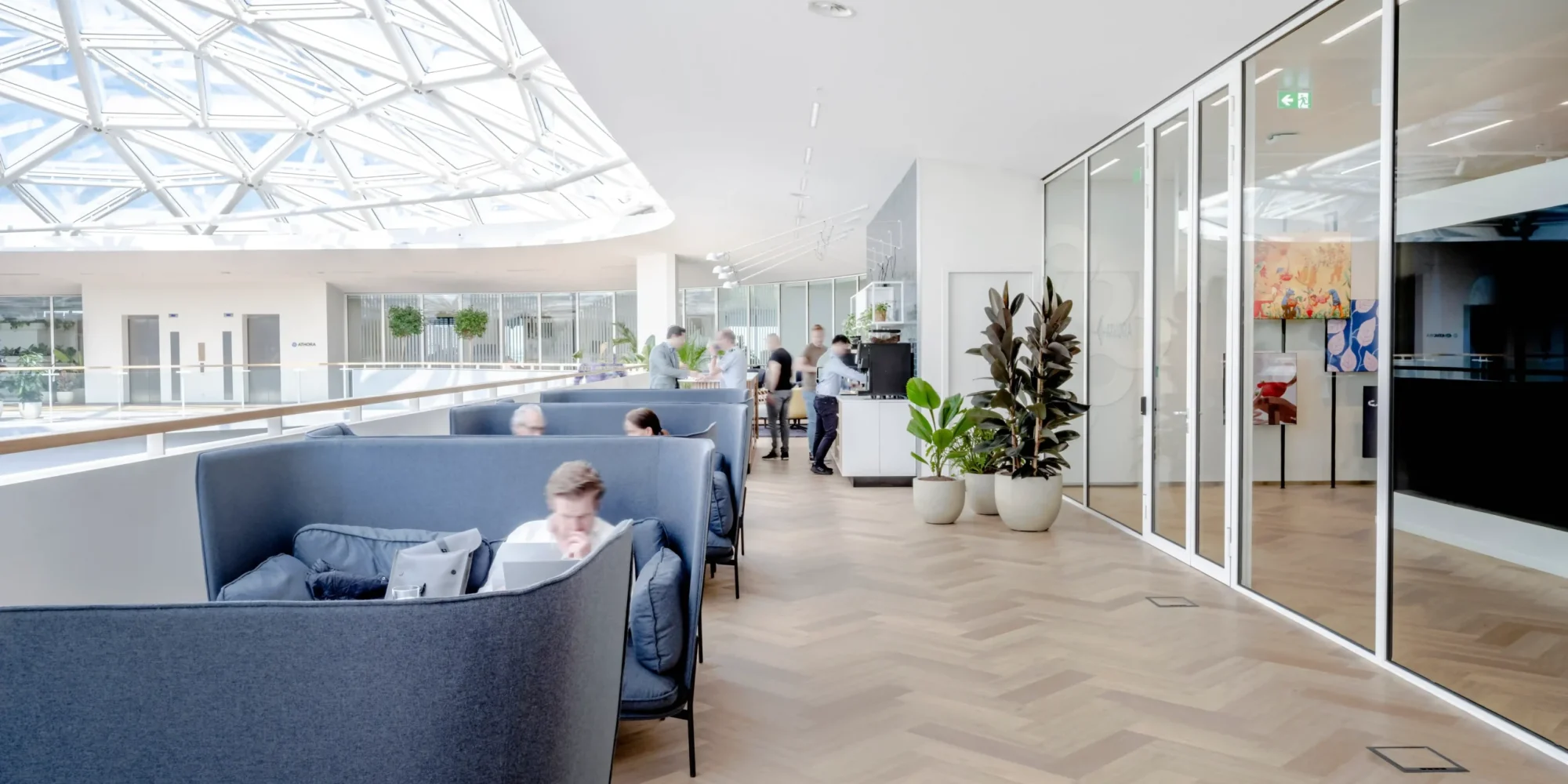 athora - 23-05-22-12-50-39_11zon_11zon (2)